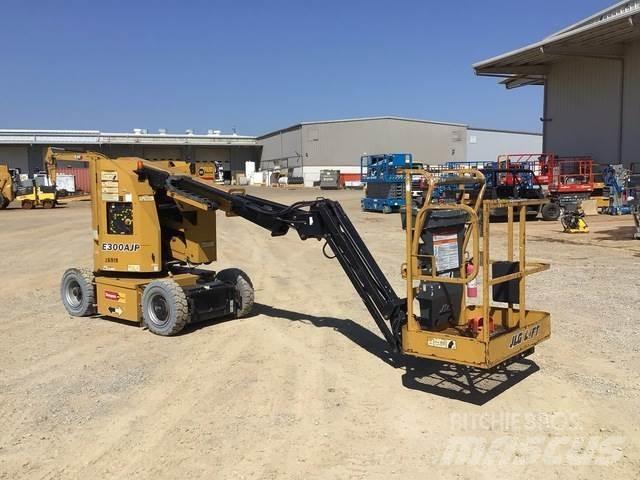 JLG E300AJP Strēles pacēlāji