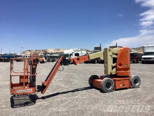 JLG E300AJP Strēles pacēlāji