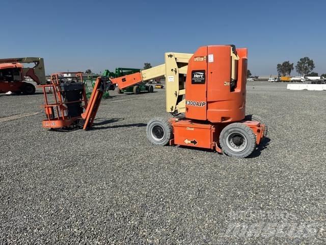 JLG E300AJP Strēles pacēlāji