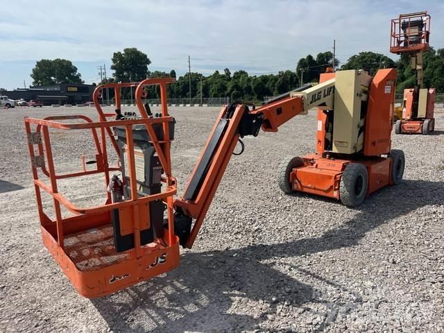 JLG E300AJP Strēles pacēlāji