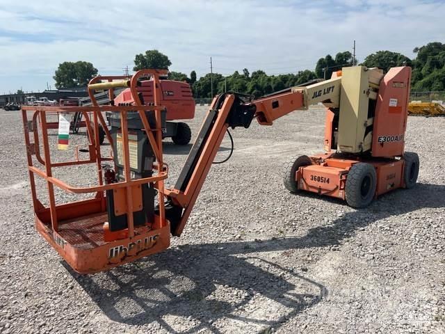 JLG E300AJP Strēles pacēlāji