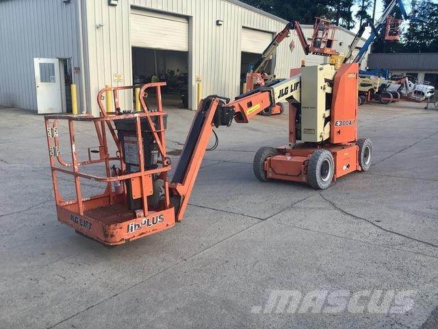 JLG E300AJP Strēles pacēlāji
