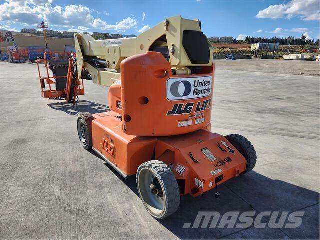 JLG E400AJP Strēles pacēlāji