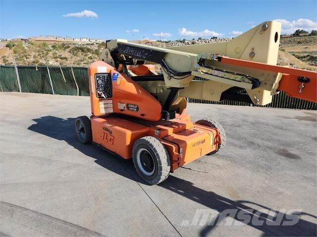 JLG E400AJP Strēles pacēlāji