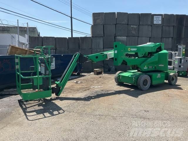 JLG E400AJPN Strēles pacēlāji