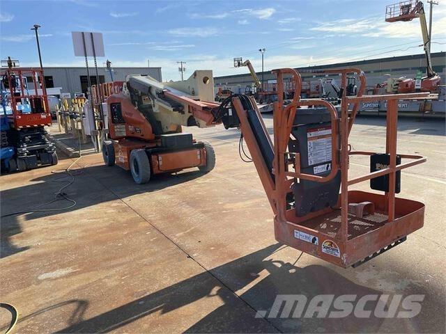 JLG E400AJPN Strēles pacēlāji