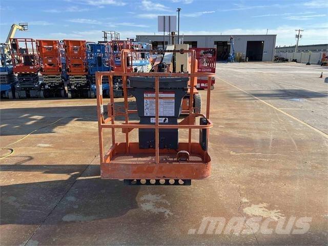 JLG E400AJPN Strēles pacēlāji
