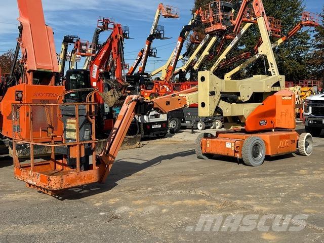 JLG E400AJPN Strēles pacēlāji