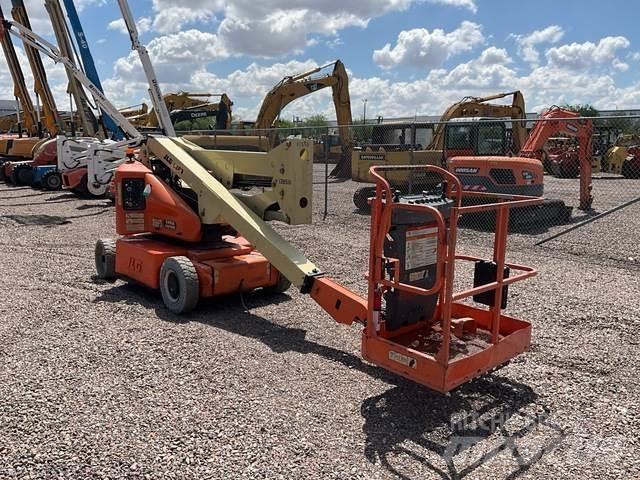 JLG E400AN Strēles pacēlāji