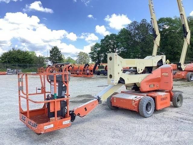 JLG E400AN Strēles pacēlāji