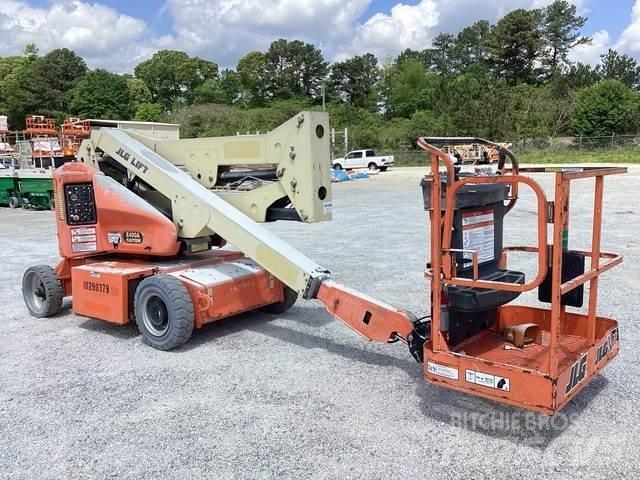 JLG E400AN Strēles pacēlāji
