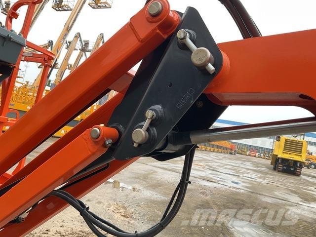 JLG H340AJ Strēles pacēlāji