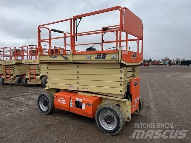 JLG M4069 Šķerveida pacēlāji