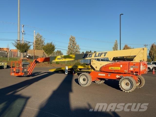 JLG M600J Teleskopiskie pacēlāji