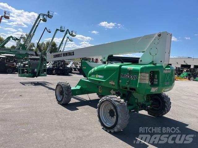 JLG M600JP Strēles pacēlāji