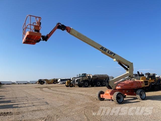 JLG M600JP Teleskopiskie pacēlāji