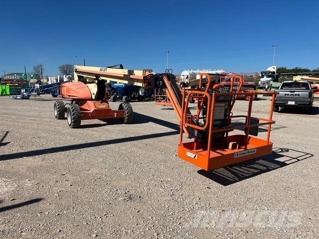 JLG M600JP Strēles pacēlāji