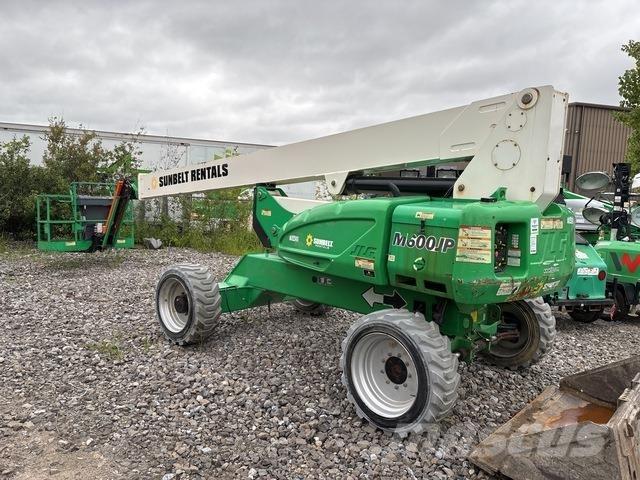 JLG M600JP Teleskopiskie pacēlāji