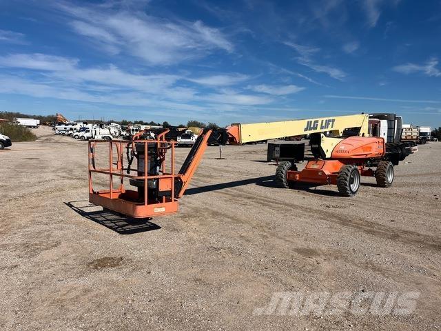 JLG M600JP Teleskopiskie pacēlāji