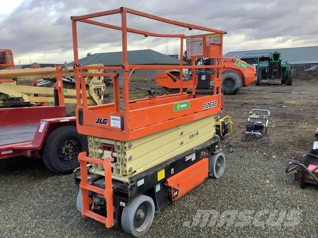 JLG R2632 Šķerveida pacēlāji