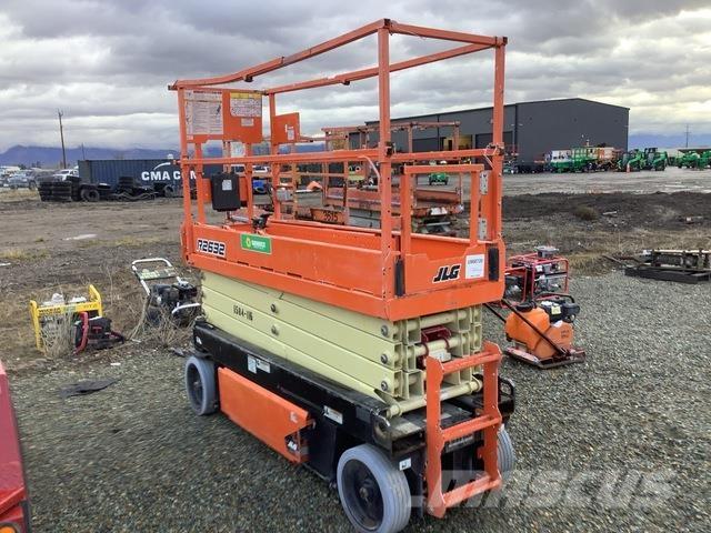 JLG R2632 Šķerveida pacēlāji