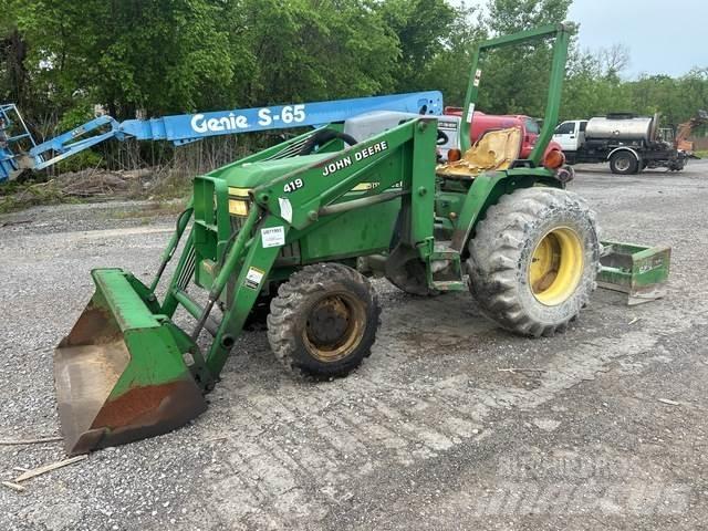 John Deere  Kompaktie traktori