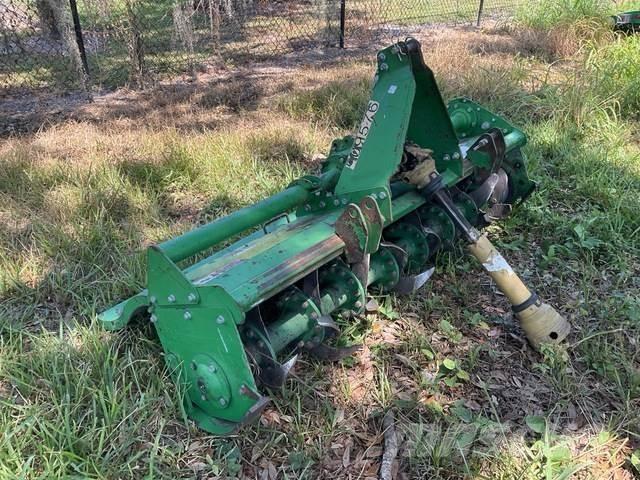 John Deere 665 Būvniecība- Citi