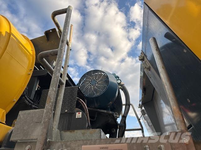 Keestrack B5E Drupinātāji