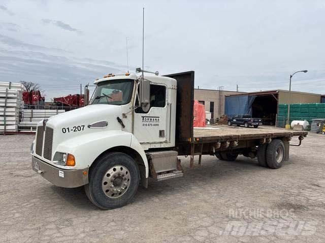 Kenworth T300 Platformas/izkraušana no sāniem