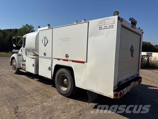 Kenworth T300 Autocisterna