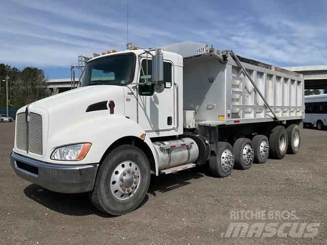 Kenworth T370 Pašizgāzējs