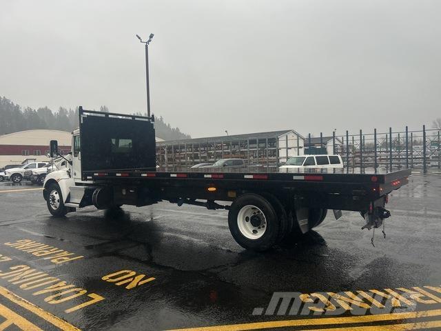 Kenworth T370 Pašizgāzējs