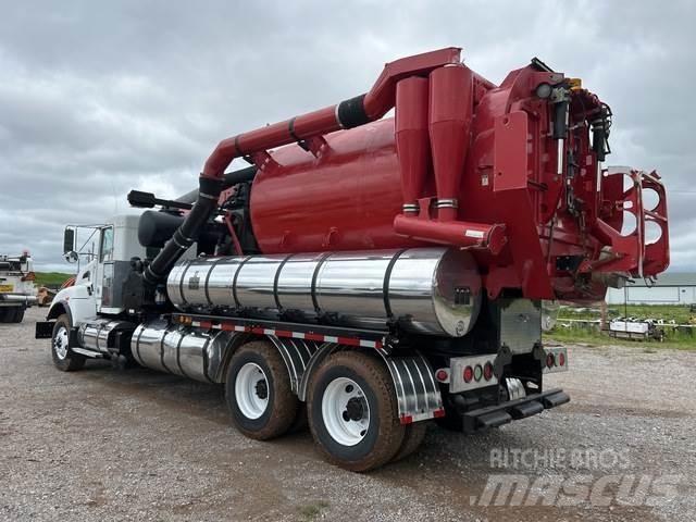 Kenworth T400 Kāpurķēžu ekskavatori