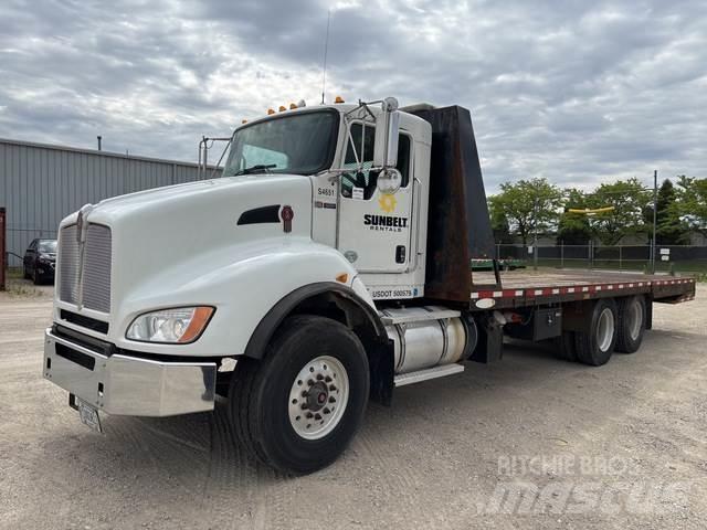 Kenworth T440 Platformas/izkraušana no sāniem