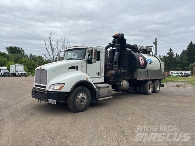 Kenworth T440 Kāpurķēžu ekskavatori