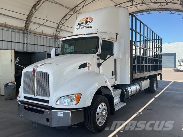 Kenworth T440 Platformas/izkraušana no sāniem