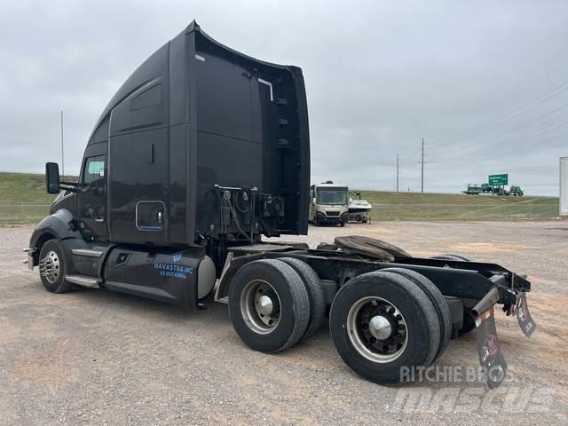 Kenworth T680 Vilcēji