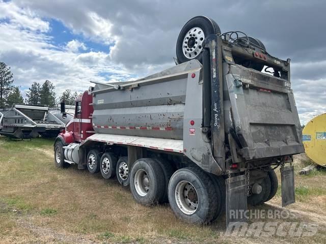 Kenworth T800 Pašizgāzējs