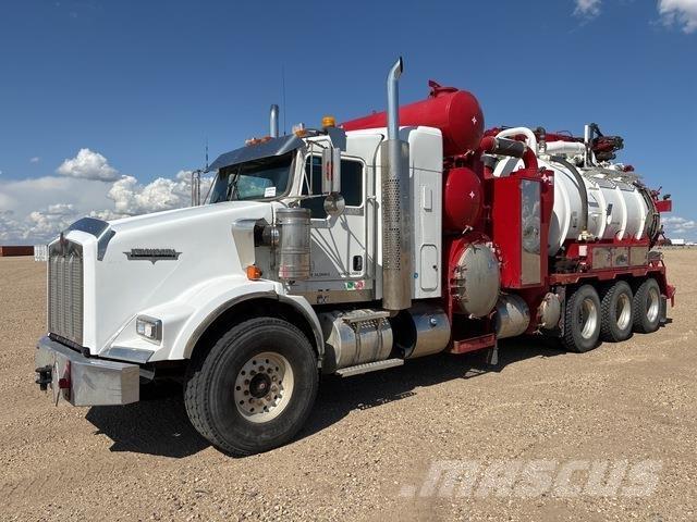 Kenworth T800 Kāpurķēžu ekskavatori
