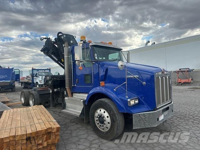 Kenworth T800 Smagās mašīnas ar celtni