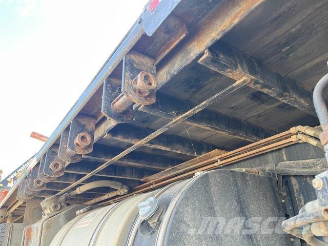 Kenworth T800 Smagās mašīnas ar celtni