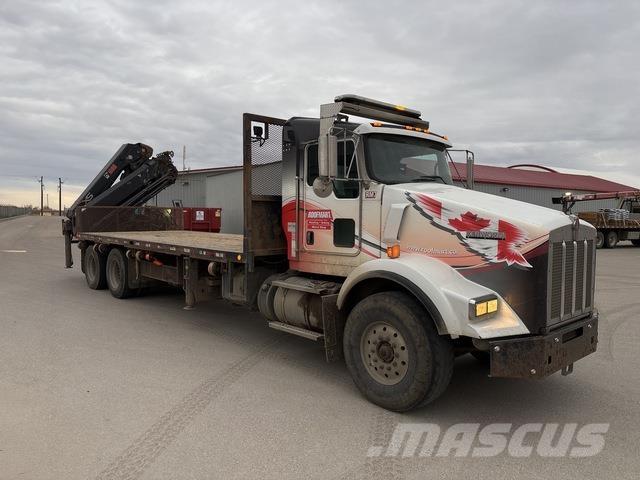 Kenworth T800 Smagās mašīnas ar celtni