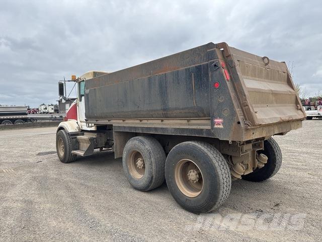 Kenworth T800 Pašizgāzējs