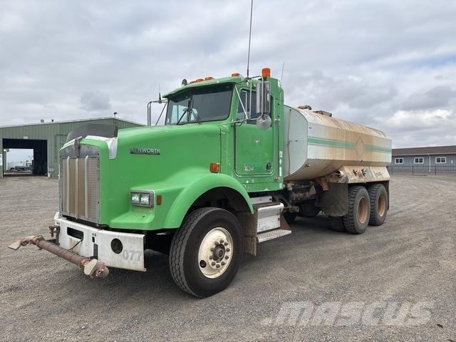 Kenworth T800 Ūdens mašīnas