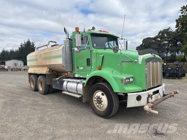 Kenworth T800 Ūdens mašīnas