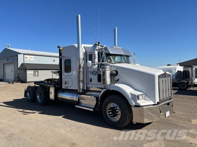 Kenworth T800 Evakuators ar manipulatoru
