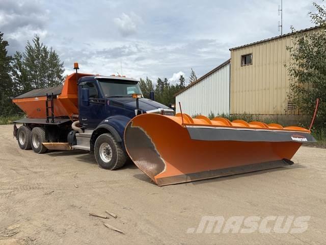 Kenworth T880 Sniega naži un tīrītāji