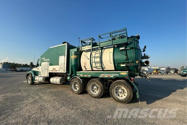 Kenworth T880 Kāpurķēžu ekskavatori