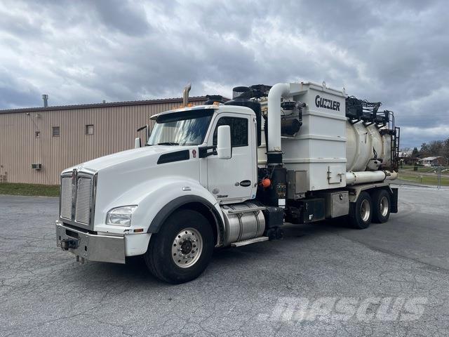 Kenworth T880 Kāpurķēžu ekskavatori