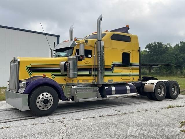 Kenworth W900 Vilcēji